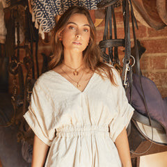 Cadena con herradura grande vista en persona 2