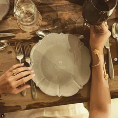 Anillo con flor de loto pequeña