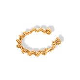 Brazalete con tejido envolvente dorado vista lateral