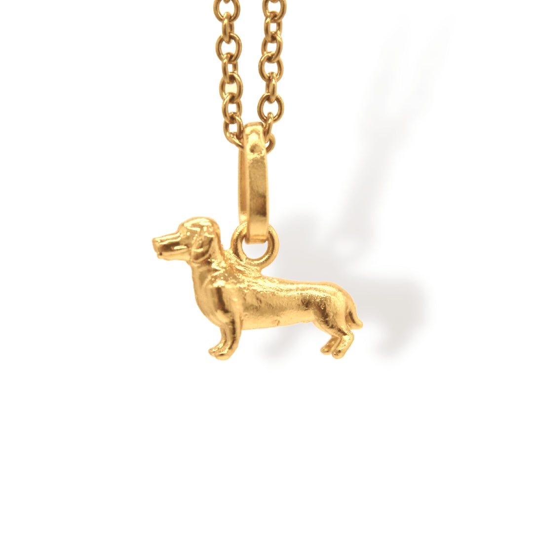 Cadena de perro salchicha vista frontal Brezo Jewelry