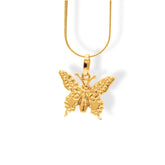 Cadena con mariposa mediana vista detallada