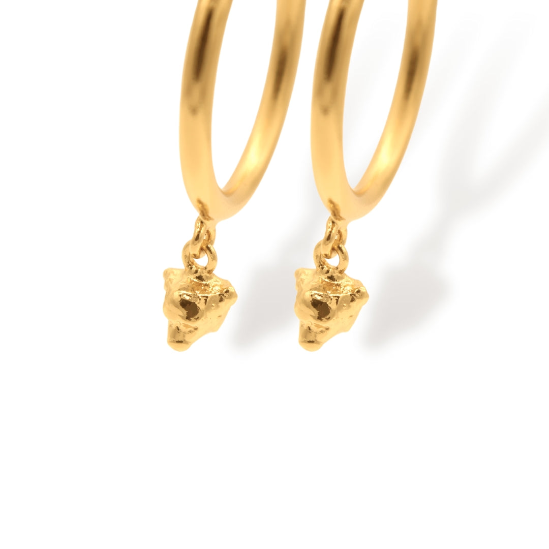 Candongas medianas cabeza de perro vista lateral Brezo Jewelry