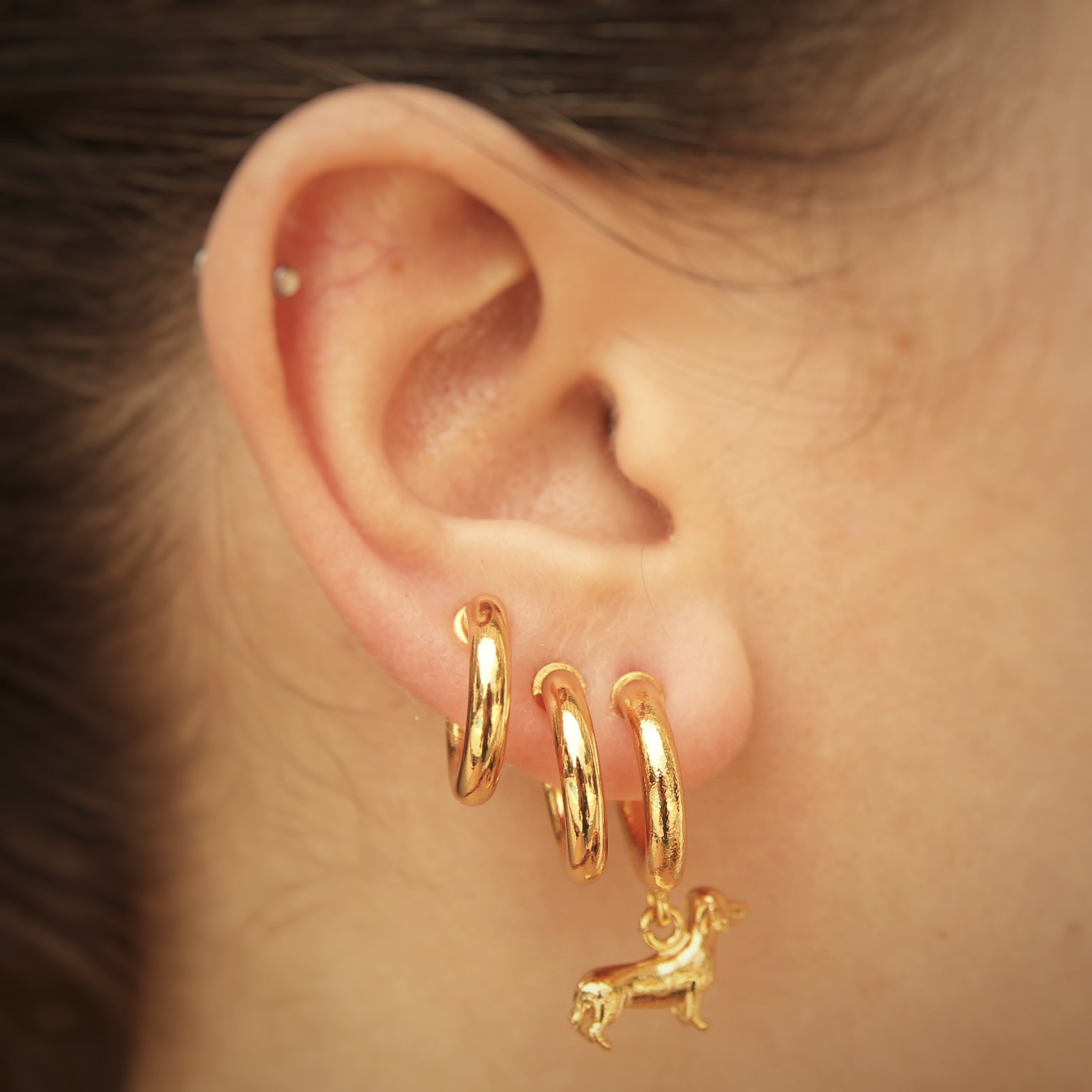 Candongas pequeñas para mujer con perro salchicha pequeño Brezo Jewelry