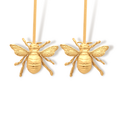 Aretes largos con abeja grande vista detallada