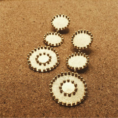 Aretes con 2 círculos y medallón precolombino