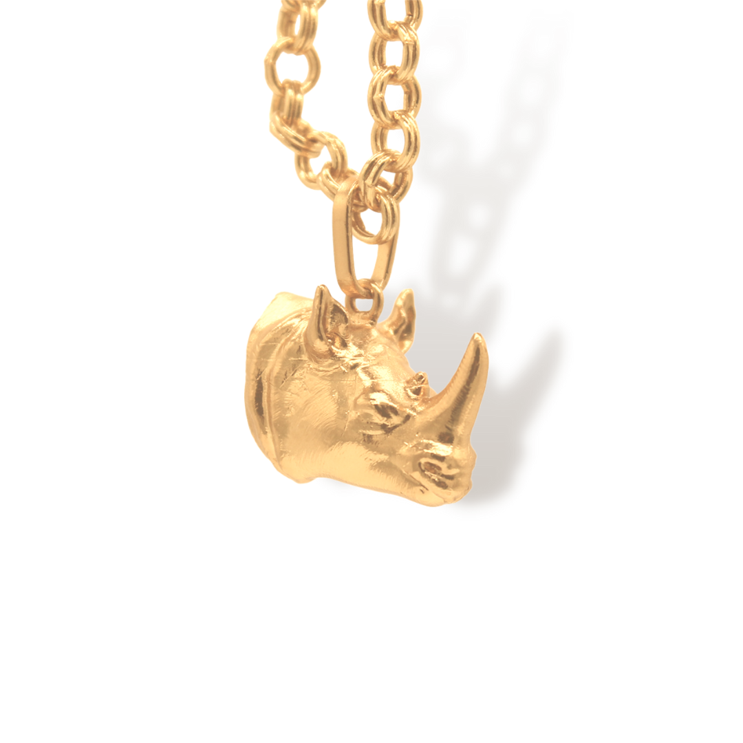 Cadena con cabeza de rinoceronte vista diagonal Brezo Jewelry