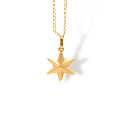 Cadena con estrella pequeña vista cercana