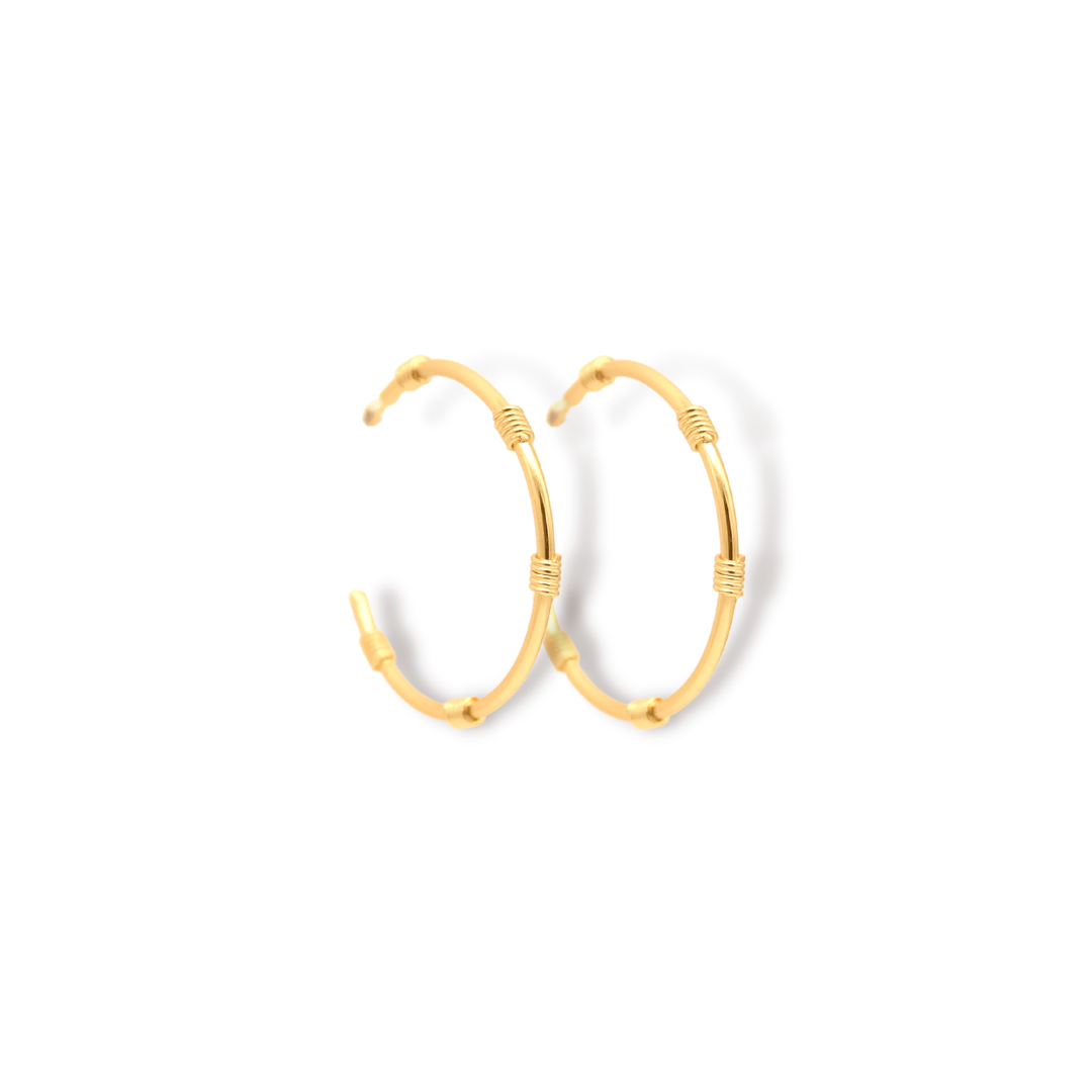 Candongas con resortes medianas vista lateral Brezo Jewelry