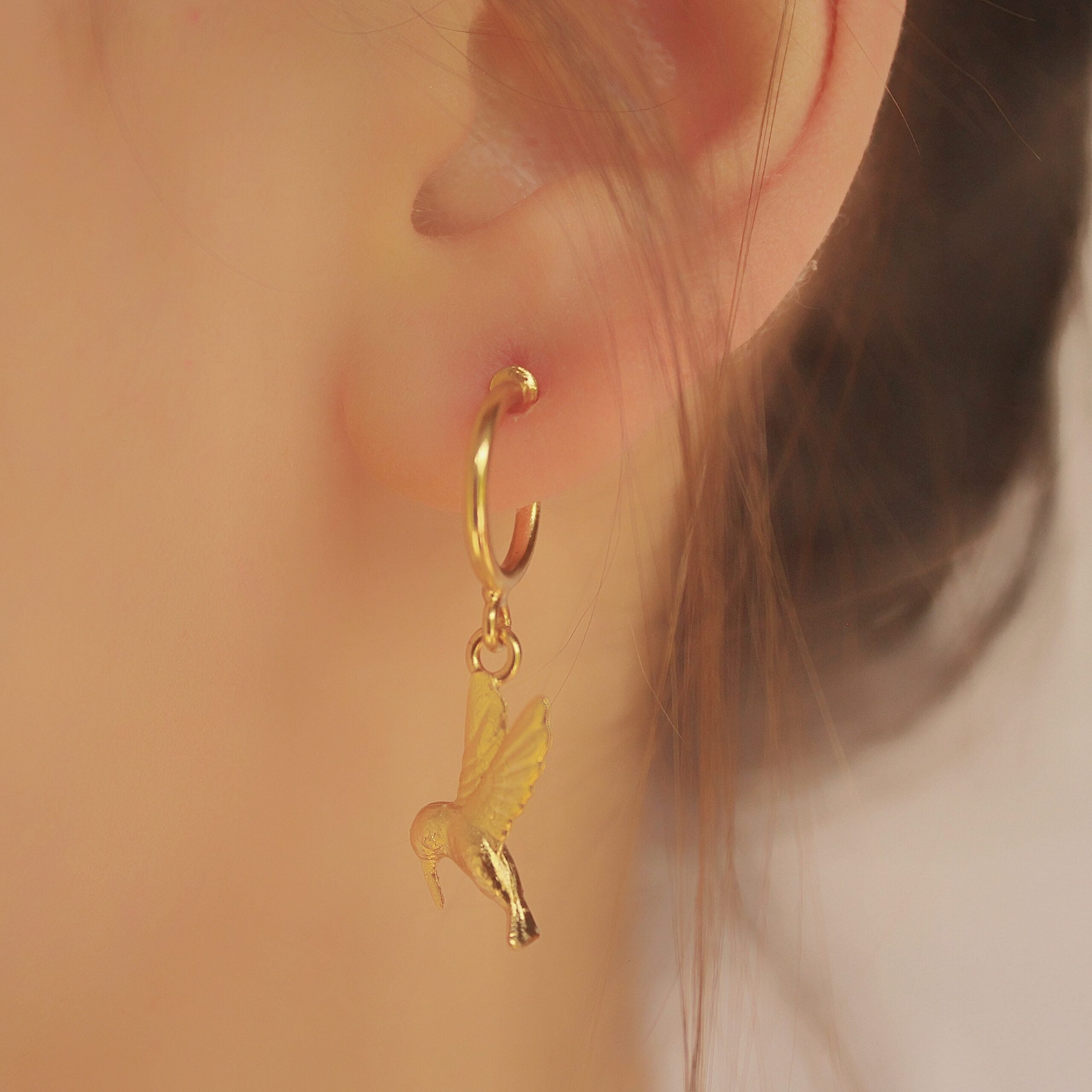 Candonga pequeña con colibrí vista real Brezo Jewelry