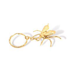 Llavero con mosca grande vista lateral