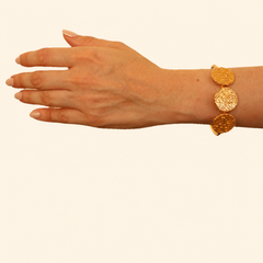Brazalete de cráteres