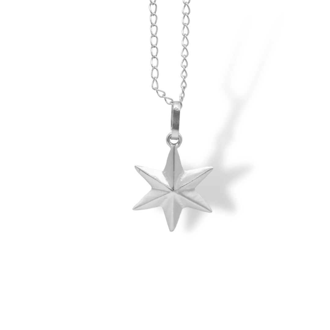 Cadena con estrella pequeña plateada Brezo Jewelry