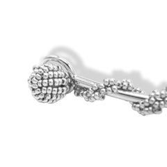Choker con tejido envolvente plateado vista detalle