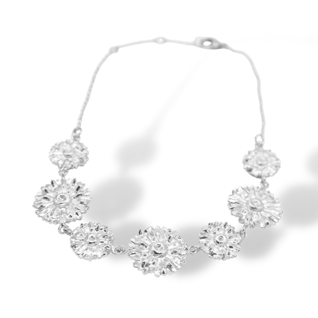 Choker con flores de margarita silver 2