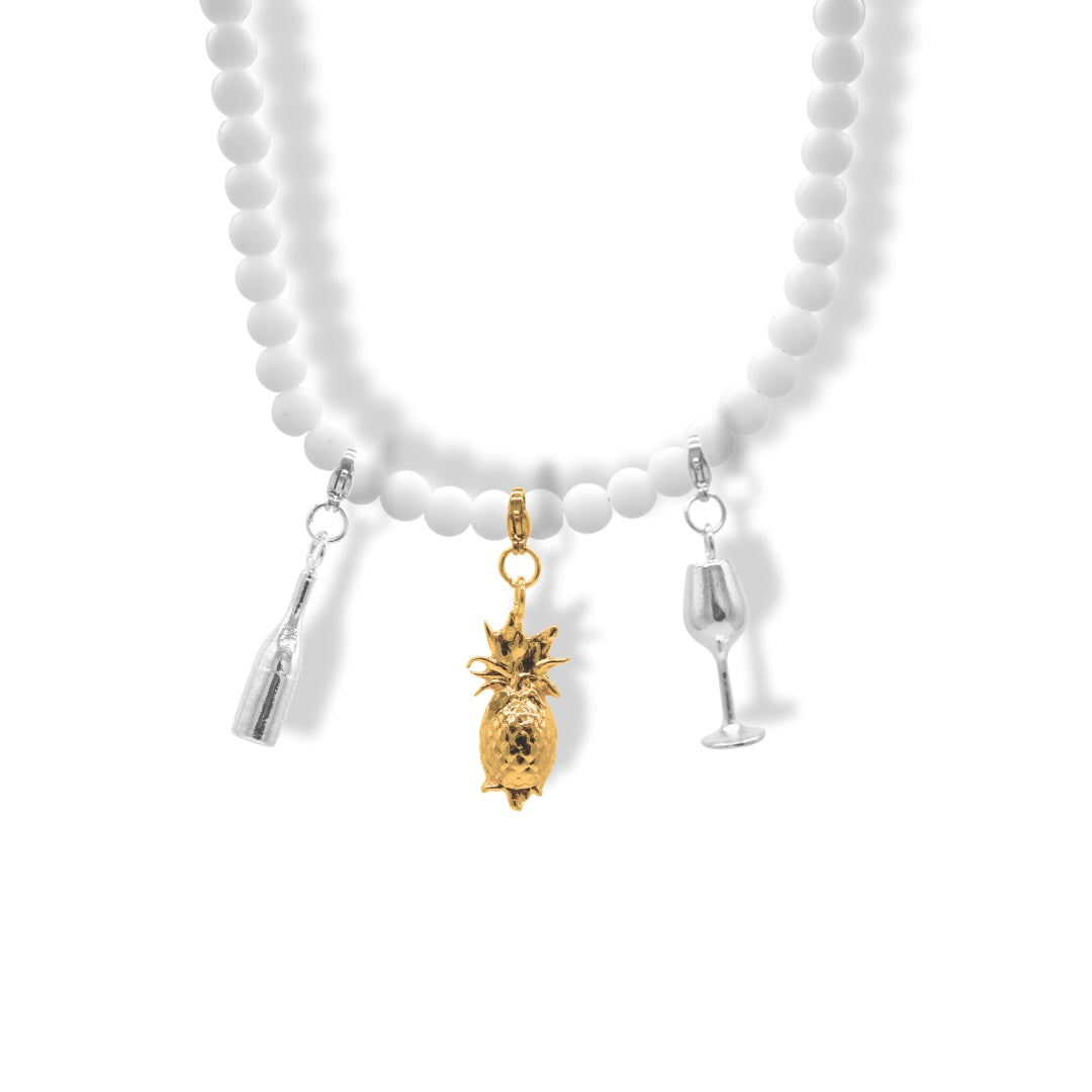 Collar de cristales blanco con charms Brezo Jewelry