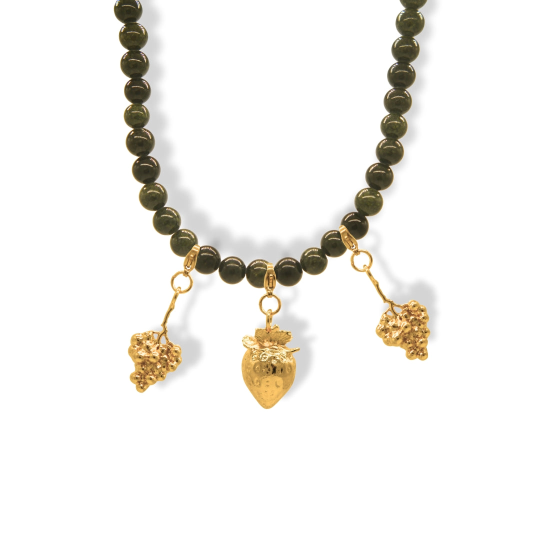 Charm de uva dorado para collares de colores