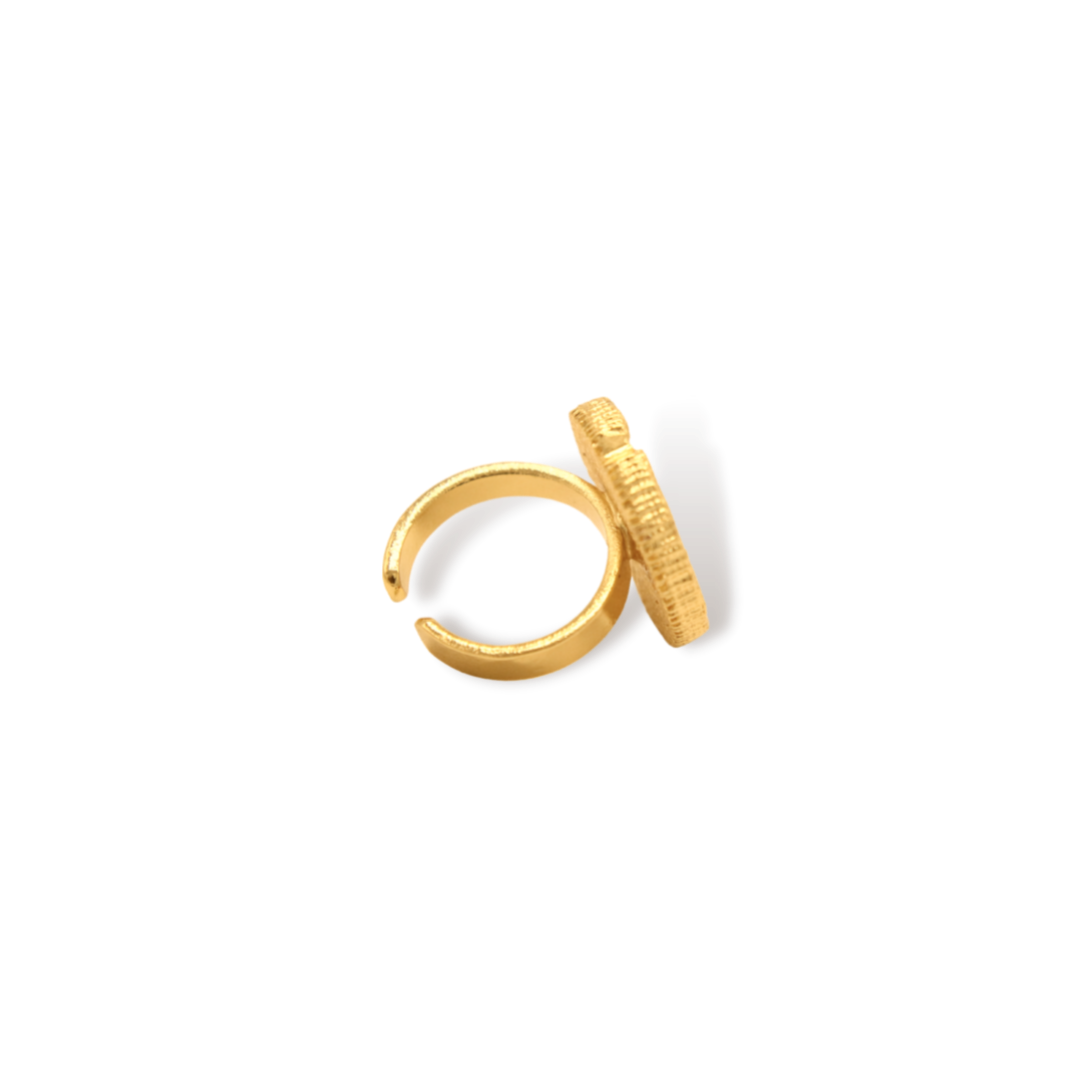 Anillo con hoja de victoria regia vista posterior