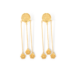 Aretes largos con hoja de victoria regia y flores de loto vista frontal