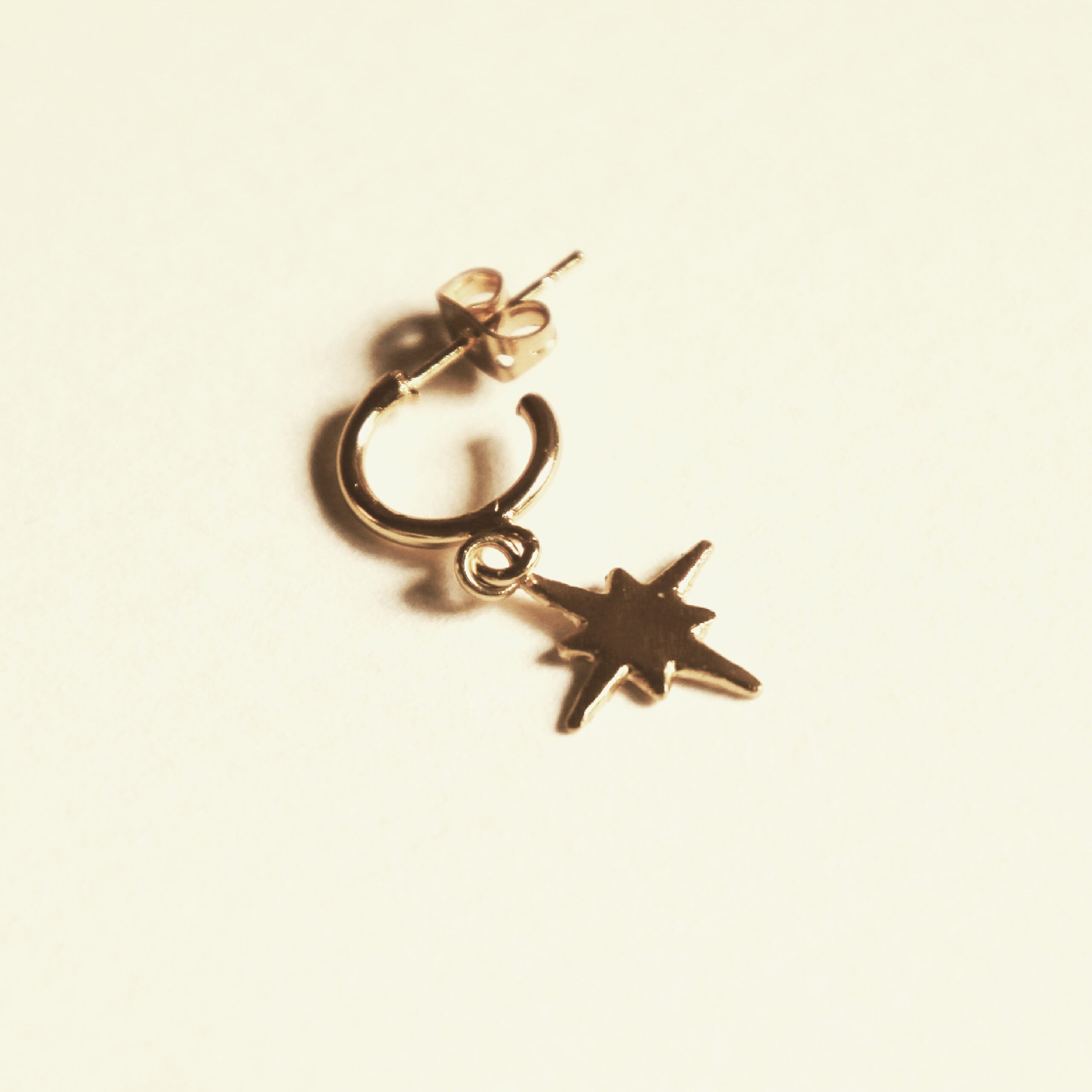 Candonga pequeña con estrella vista detallada